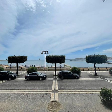 La Finestra Sul Mare B&B Crotone Kültér fotó