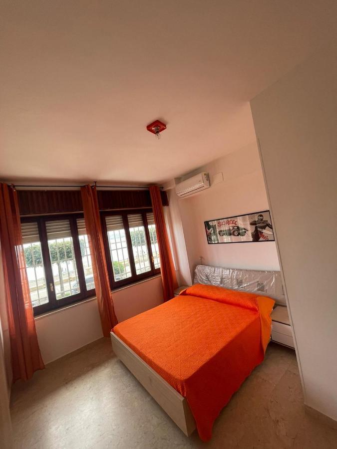 La Finestra Sul Mare B&B Crotone Kültér fotó