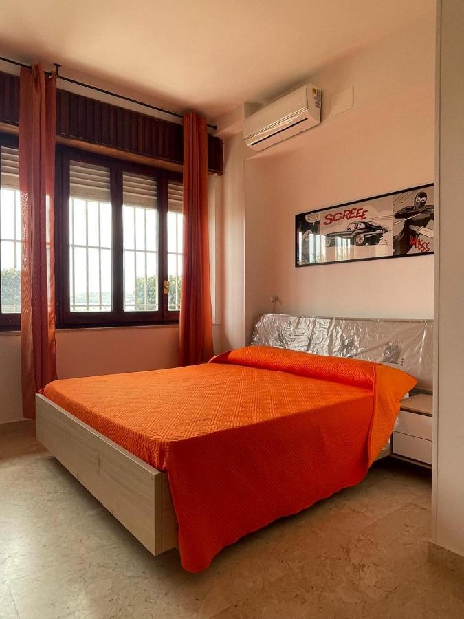 La Finestra Sul Mare B&B Crotone Kültér fotó
