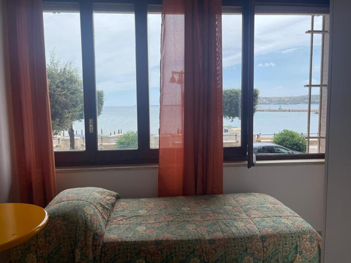 La Finestra Sul Mare B&B Crotone Kültér fotó