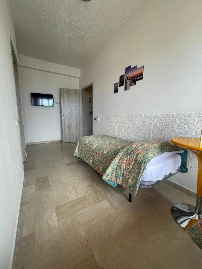 La Finestra Sul Mare B&B Crotone Kültér fotó