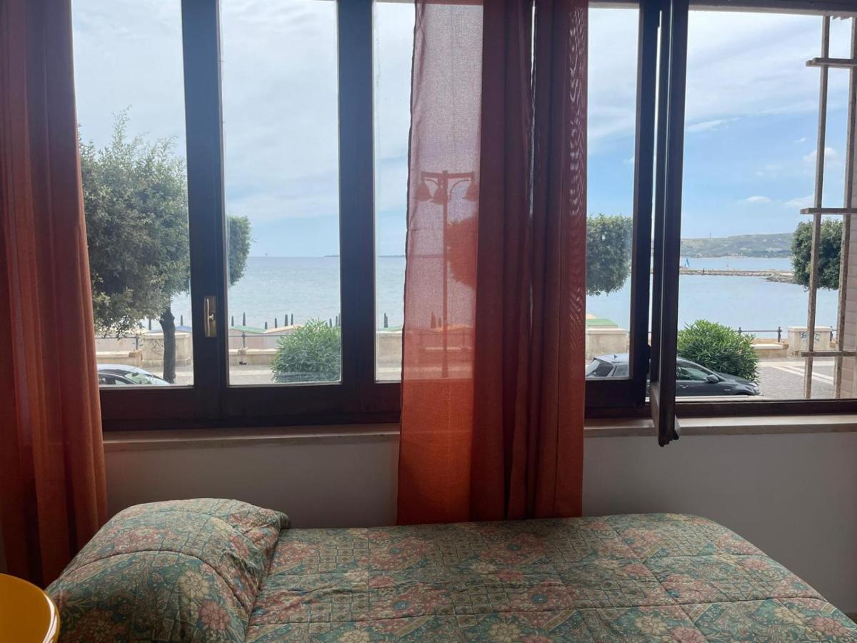 La Finestra Sul Mare B&B Crotone Kültér fotó